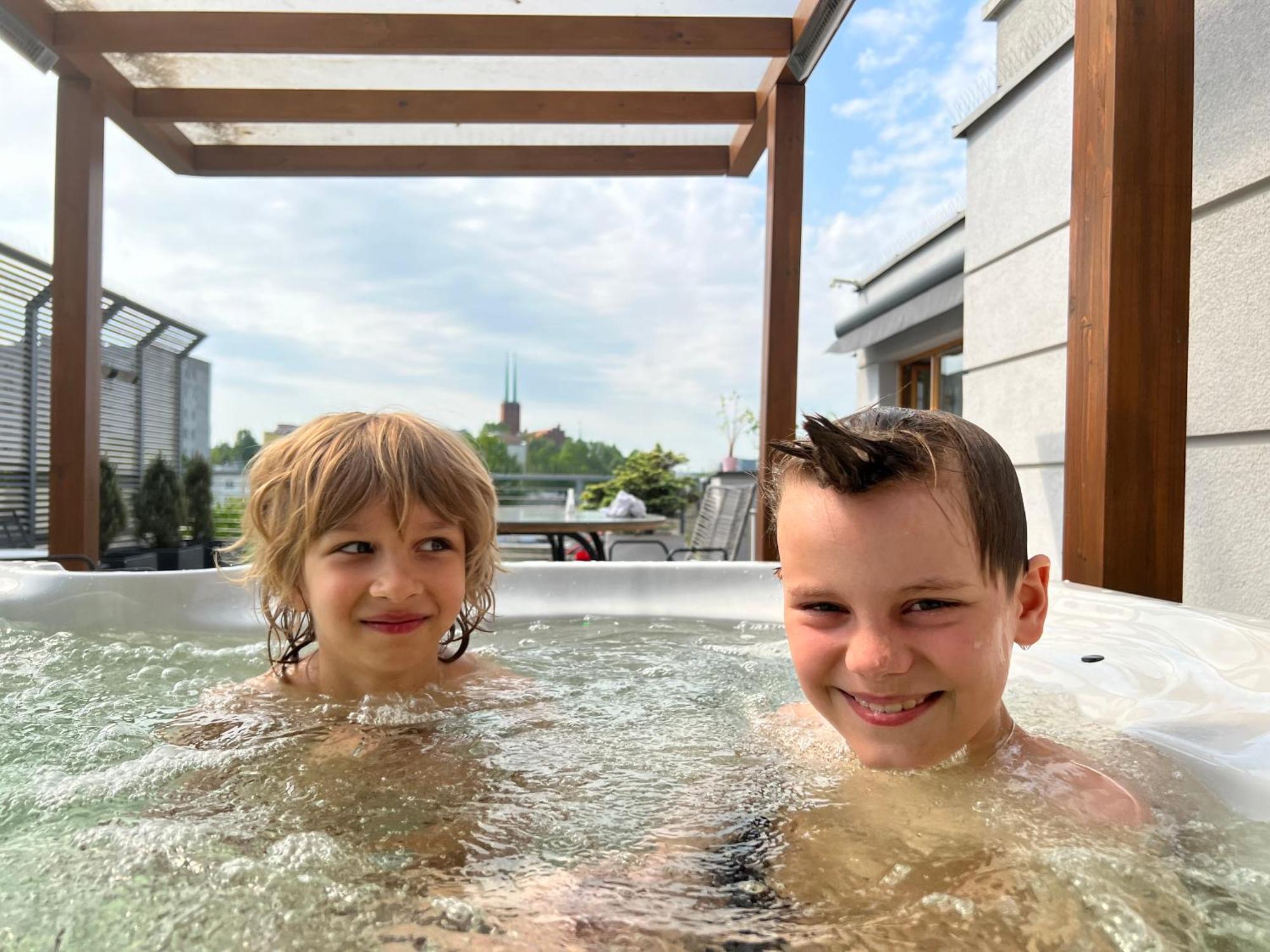 Luksusowy Apartament Z Jacuzzi By Jacek Budek Apartman Gdynia Kültér fotó