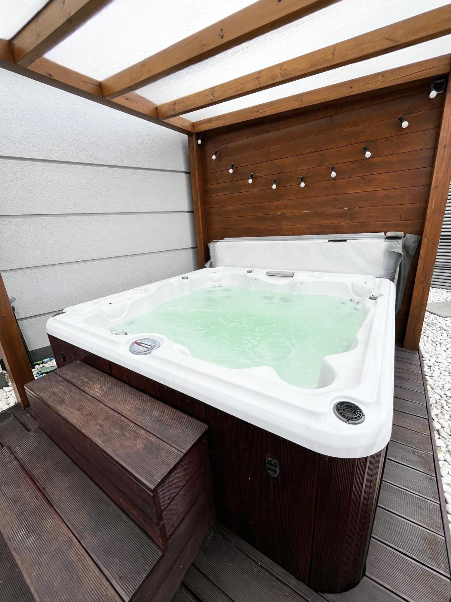 Luksusowy Apartament Z Jacuzzi By Jacek Budek Apartman Gdynia Kültér fotó